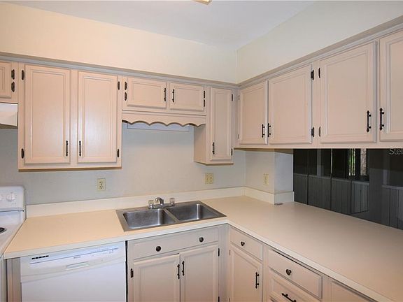 5th image of 5323 Indian Creek Dr #5323