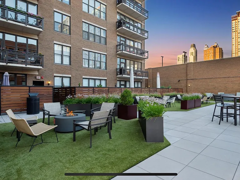 849 N Franklin St #608 — Photo 27
