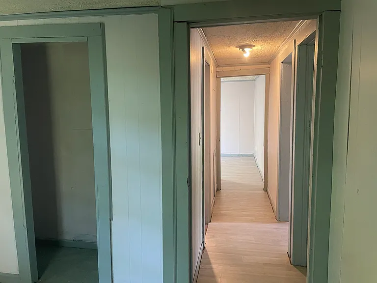 430 Adam St — Photo 3