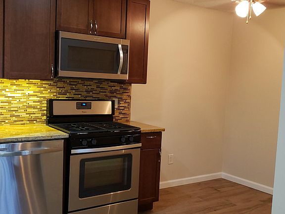 4th image of 150 Sussex Pl #1520