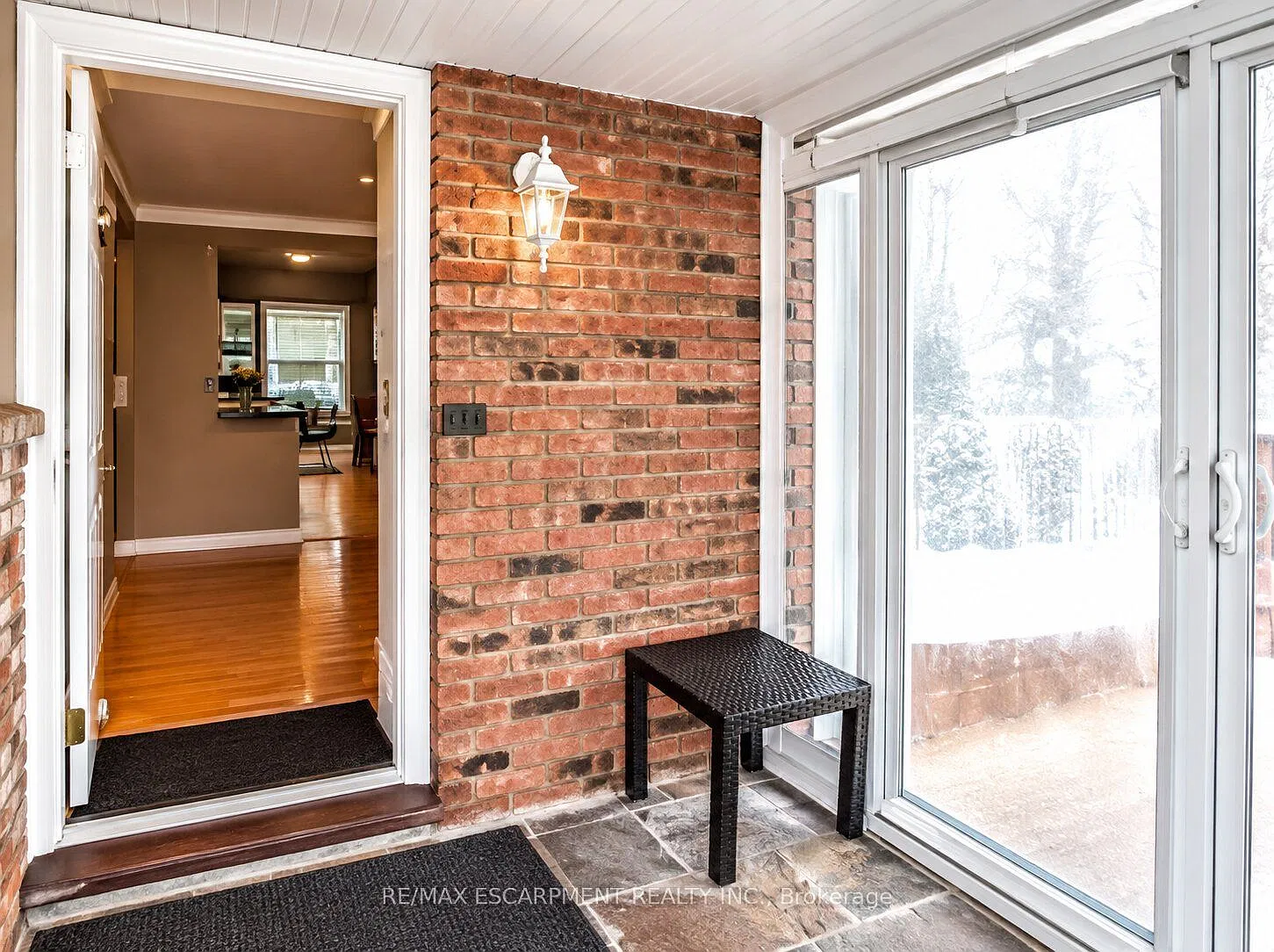 4 bed, $2,950 — Photo 2