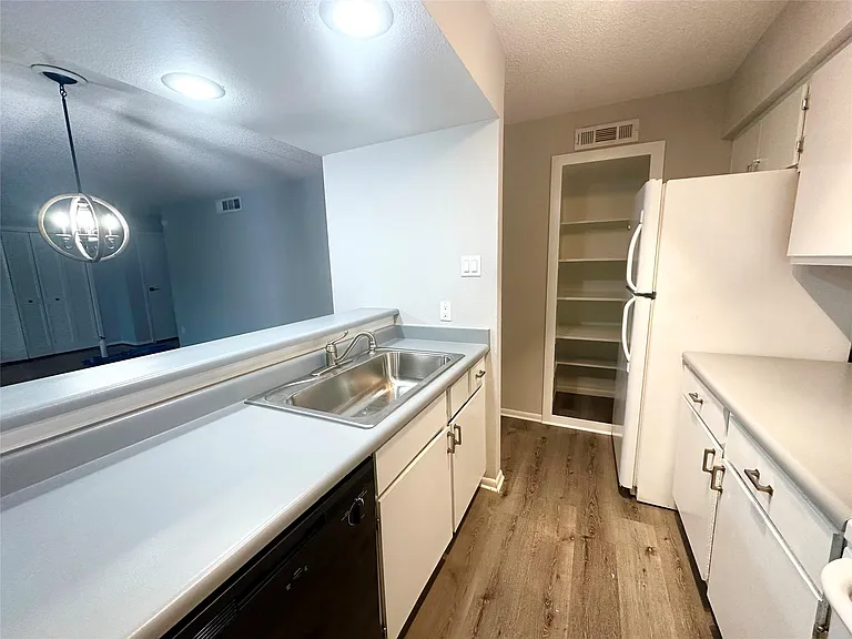 1900 Bay Area Blvd #102 — Photo 4