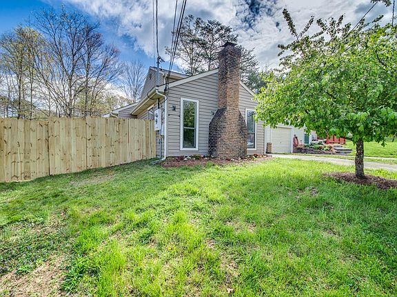 2nd image of 7628 NW Chatham Cir