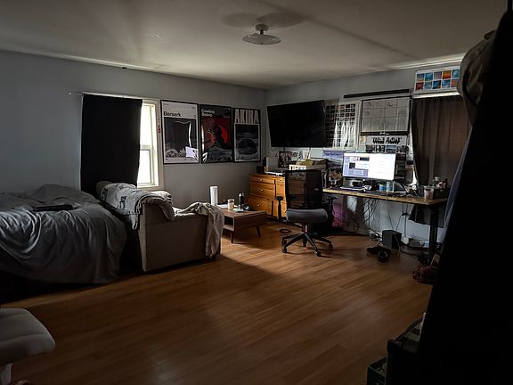 5th image of 133 Maple St #2