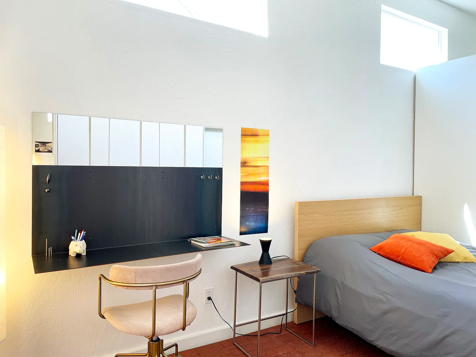 2 bed, 900 sqft, $950 — Photo 1