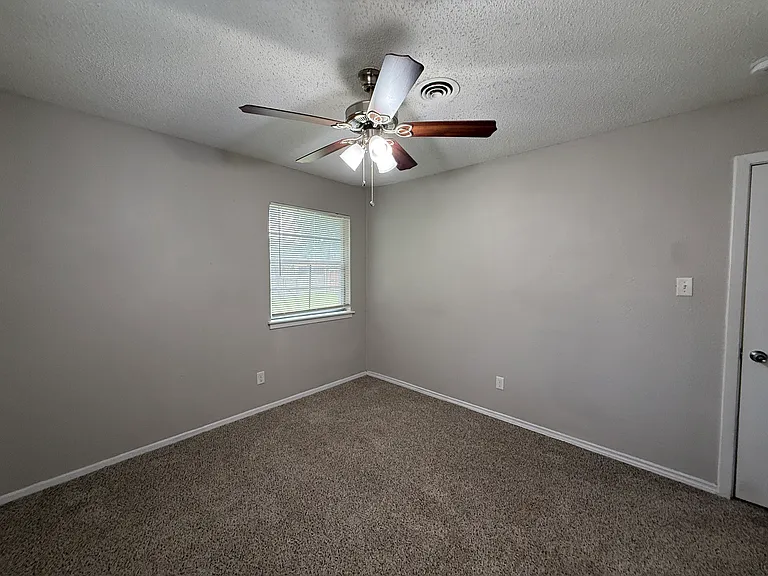 3512 Bahamas Dr — Photo 16