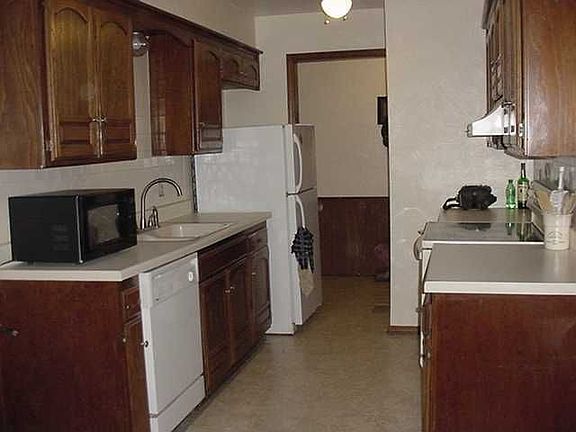 5th image of 513 Crown Dr