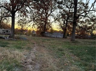 Davidson Rd #18, Siloam Springs, AR 72761