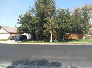 1200 Mountain View Dr, Ridgecrest, CA 93555