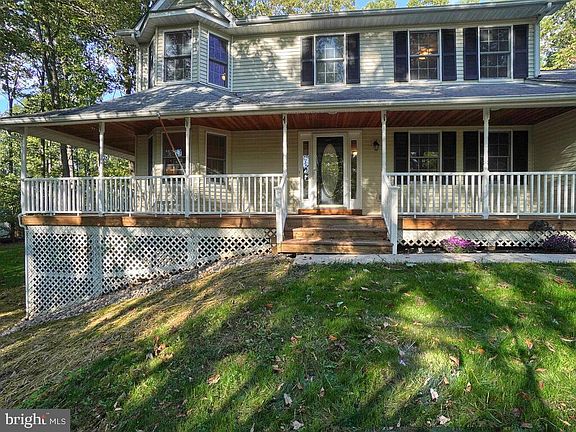 4th image of 4107 Cove Ct