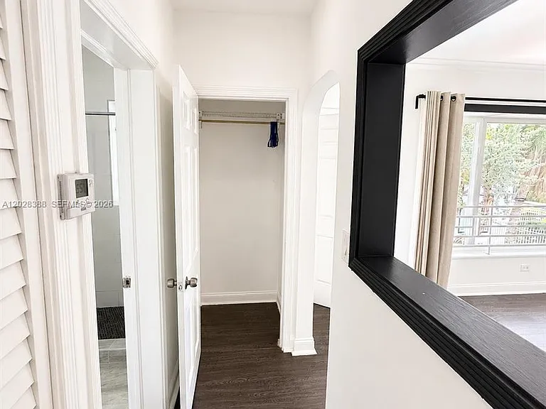 1536 Jefferson Ave #4 — Photo 10