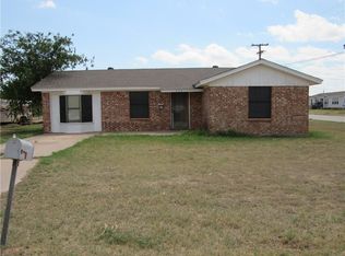 131 Avenue J, Anson, TX 79501