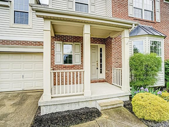 3rd image of 7137 Hoover Ct