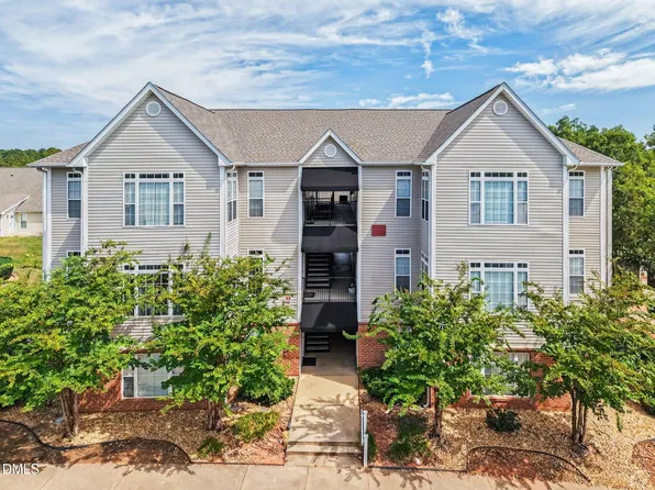 2521 Friedland Pl, Raleigh, NC 27617