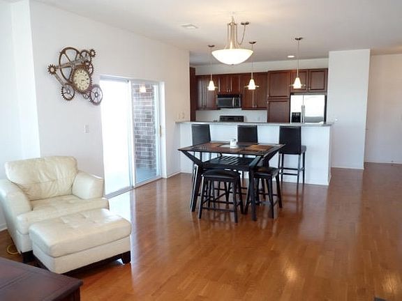 5th image of 3930 S Lake Dr