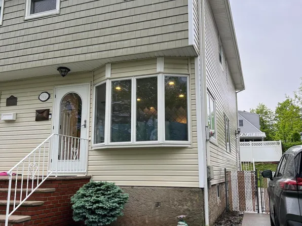 206 Robinson Ave, Staten Island, NY 10312