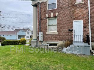 22 Railroad Ave UNIT B, Plainfield, CT 06374
