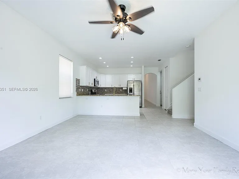 3841 Aspen Leaf Dr — Photo 11