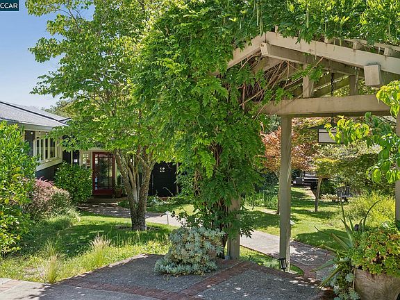 3rd image of 3620 Madrone Dr