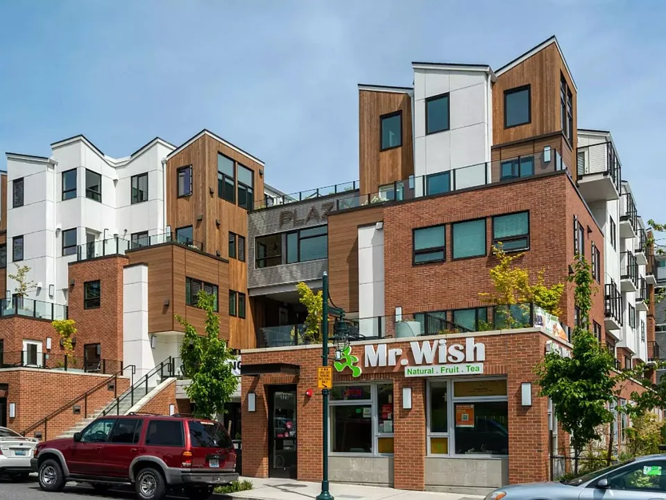 Plaza Apartments