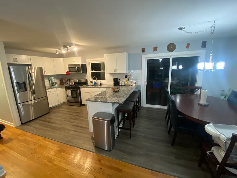605 David St — Photo 14