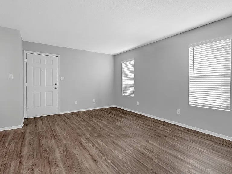 Walten-Renovated Living Room