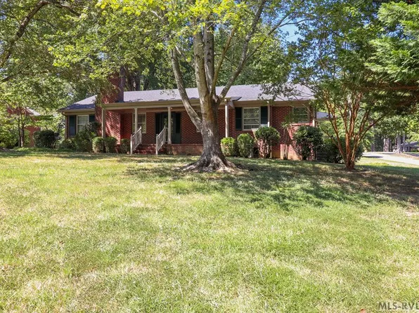 125 N Thomas St, South Hill, VA 23970