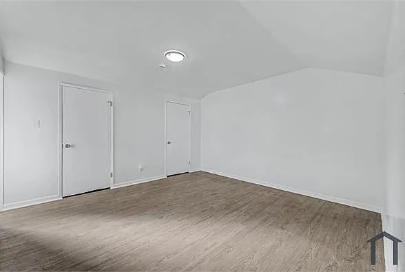 4523 1/2 Wesley Ave — Photo 10