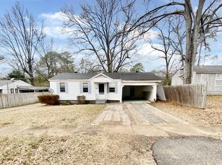 214 Highland Ave, Bastrop, LA 71220