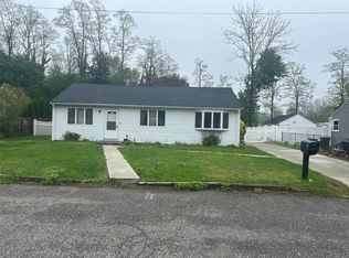 6 Helen St, Centereach, NY 11720