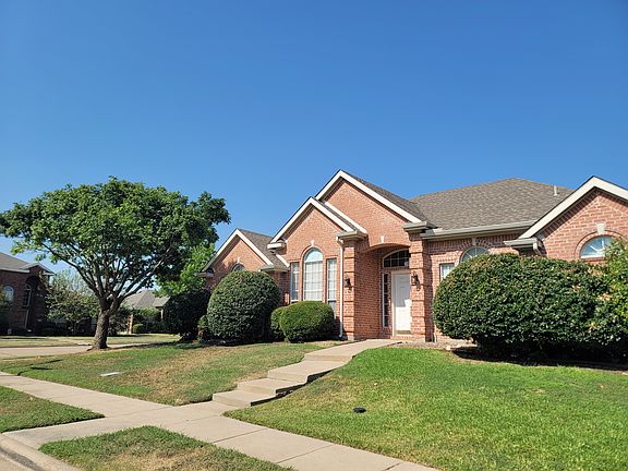 2nd image of 3736 Pinetree Dr