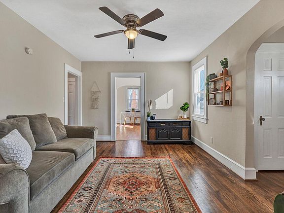 5th image of 4450 Old Virginia St NE