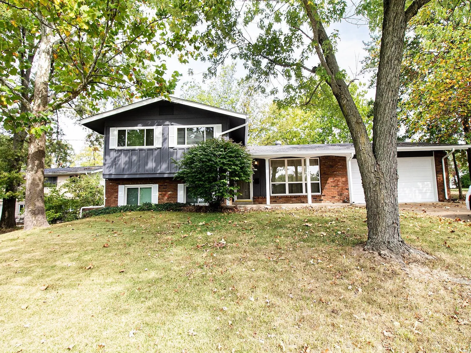 1137 Bromfield Ter photo 1