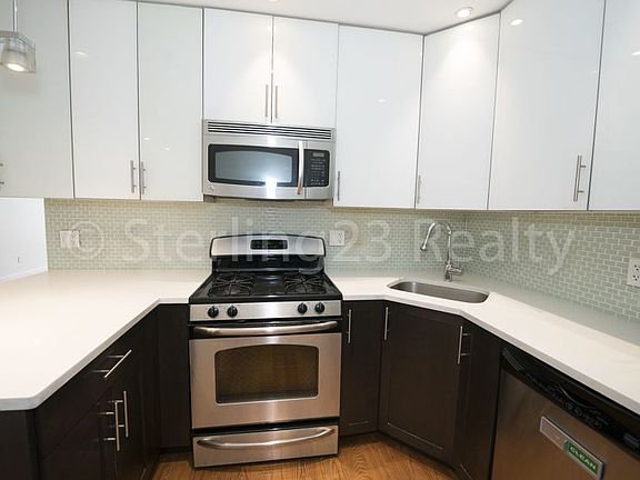 2nd image of 2704 Hoyt Ave S Ste A