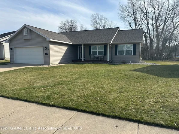 1085 Bolton Farms Ln, Grand Ledge, MI 48837