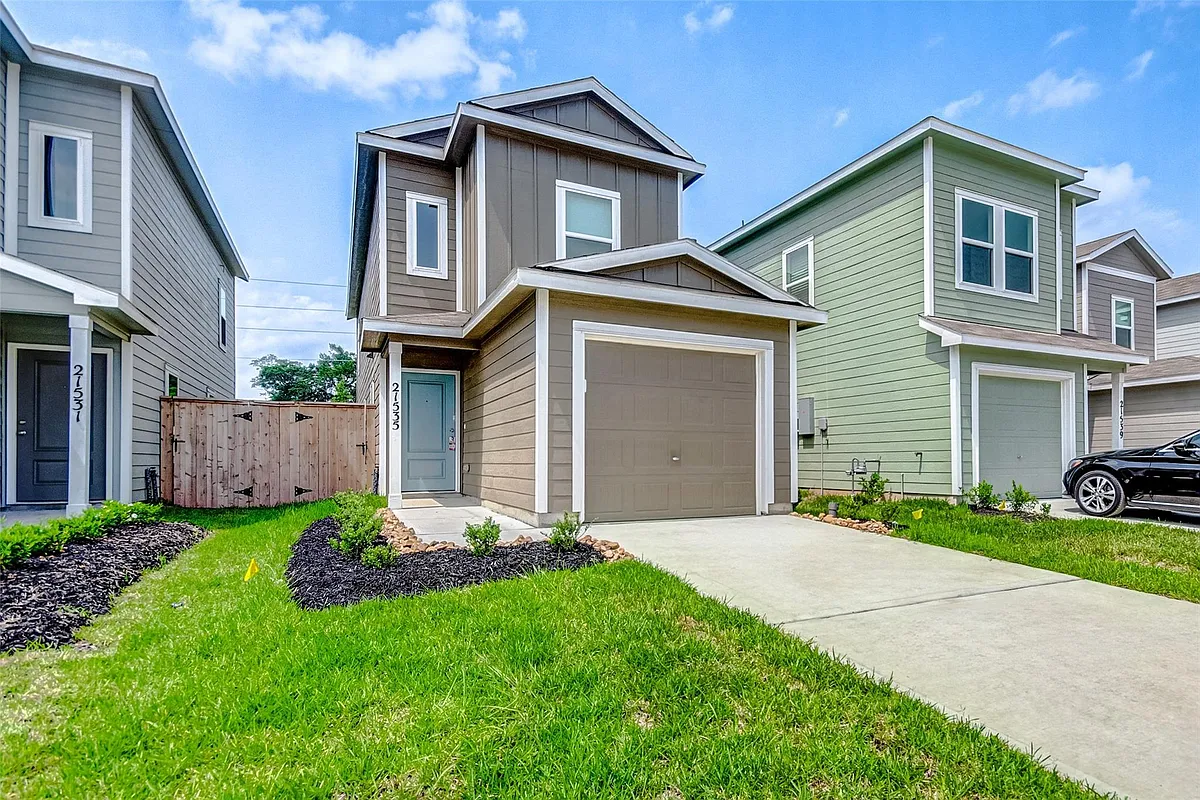 Building Photo - 21543 Carosella Dr