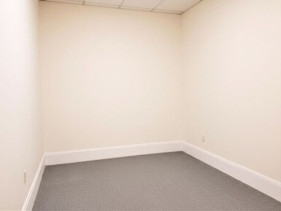 5th image of 17 Aberdeen St APT 2