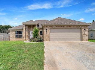 301 Stella Dr, Bono, AR 72416
