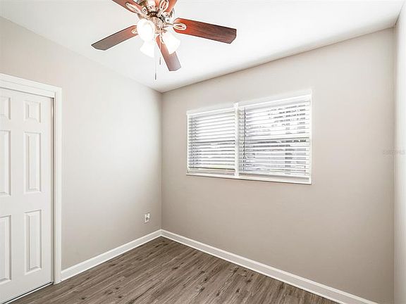 4th image of 7107 N Coarsey Dr