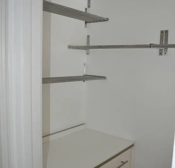 2239 W Winnemac Ave #2 — Photo 6