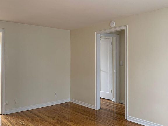 2nd image of 1047 Sheridan Ave APT C