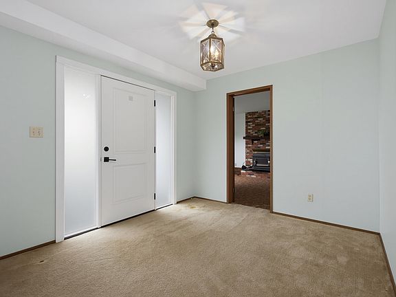3rd image of 34865 McLeod Ave