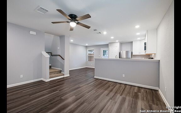 5th image of 311 Bundy St Unit 2