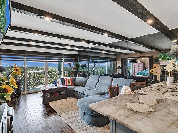 2nd image of 801 S Federal Hwy #Penthouse 5