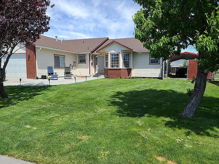 5651 Liberty Ave photo 1