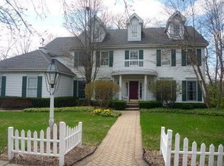 6240 S Grant St, Burr Ridge, IL 60527