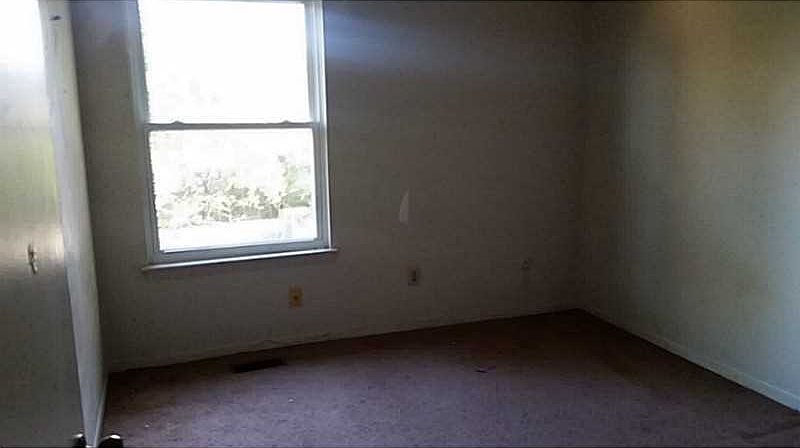 2nd image of 5801 N Cherokee Clstr