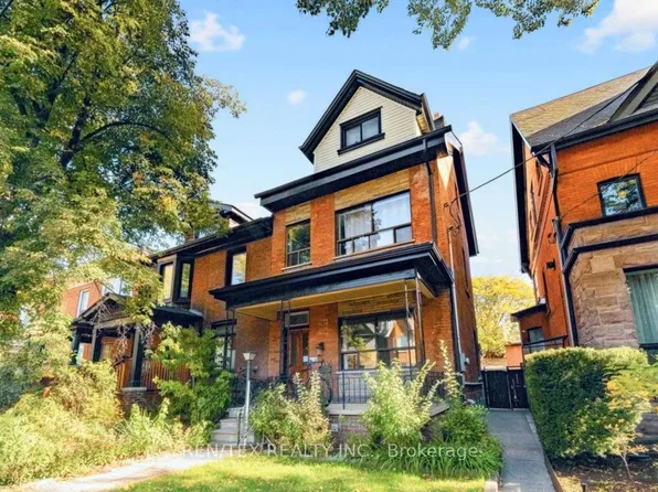 73 Crawford St, Toronto, ON M6J 2V1