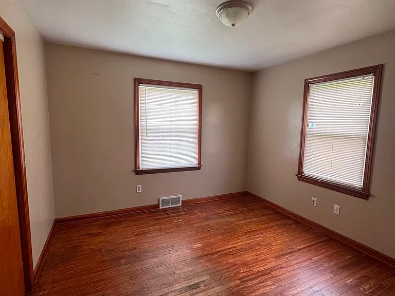 211 N Belle Vista Ave — Photo 7