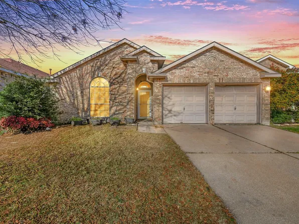 5836 Bridal Trl, Saginaw, TX 76179